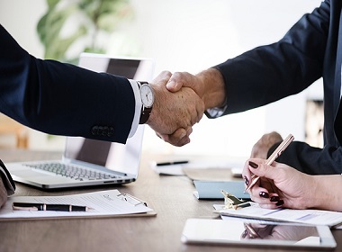 Há regras de etiqueta no trabalho que nunca serão antiquadas? 
